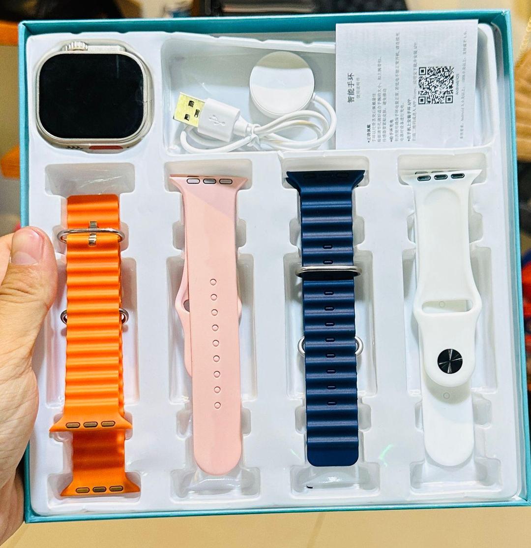 Smart watch 4 in 1