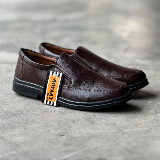 Men's leather skechers